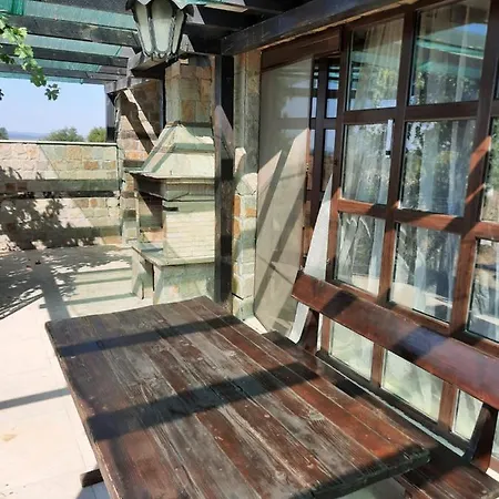 Beautiful 2-bed In Cholakova Cheshma Vila